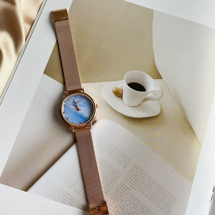 Women's Alloy Case Ordinary Glass Mirror Fashion Starry Sky Watch - Image 7