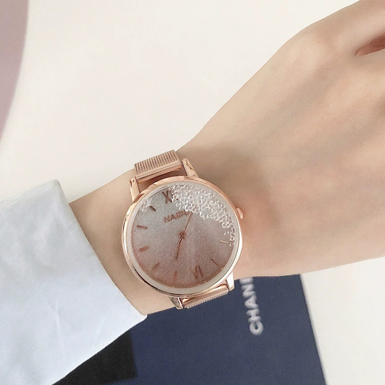 Women's Alloy Case Ordinary Glass Mirror Leisure Style Gipsophila Wristwatch - Image 6
