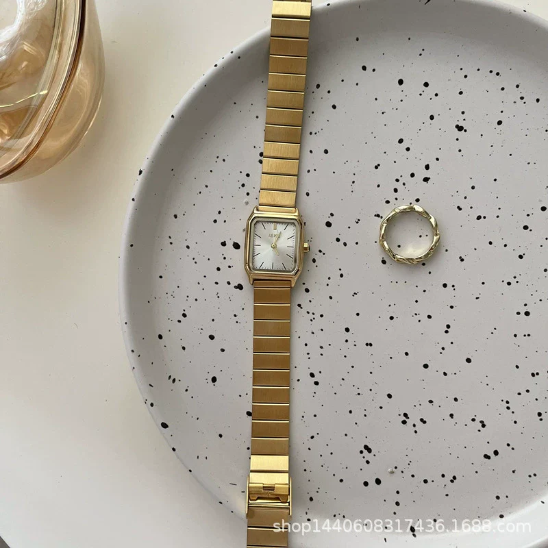 Women's Alloy Case Ordinary Glass Mirror Silver Chain Square Leisure Style Watch - Image 3