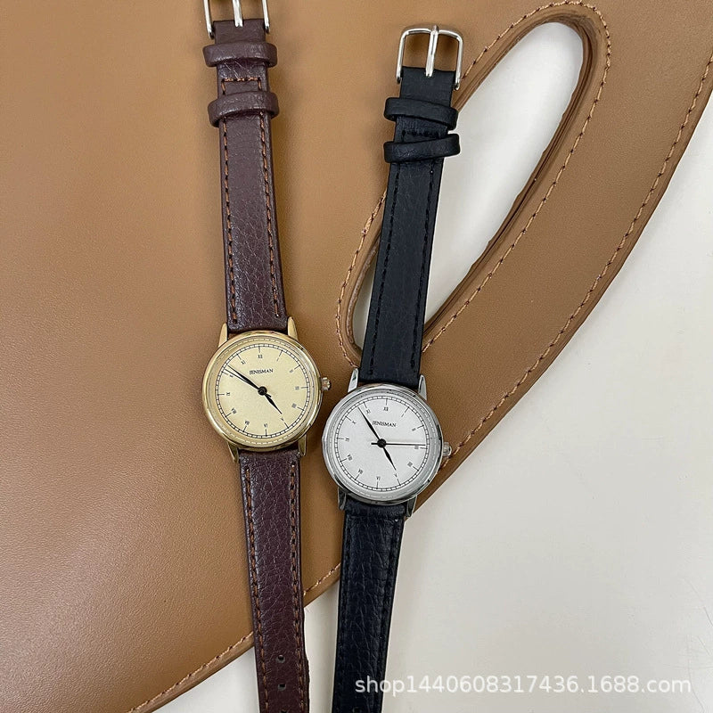 Women's Alloy Case Quartz Watch With Golden Dial Roman Digital And Small Round Shape Leisure Style - Image 4