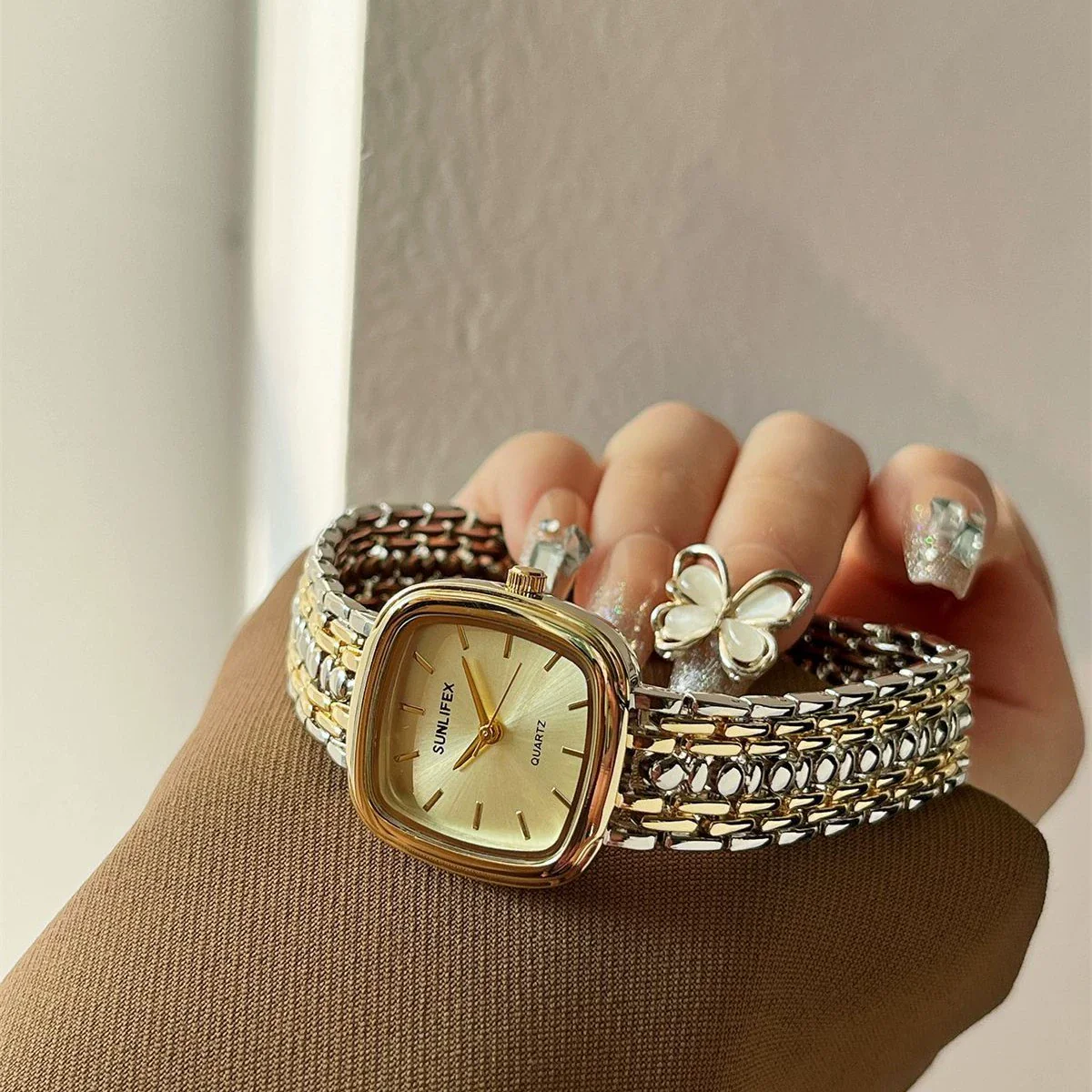 Women's Alloy Case Stainless Steel Band Square Fashion Quartz Watch - Image 3