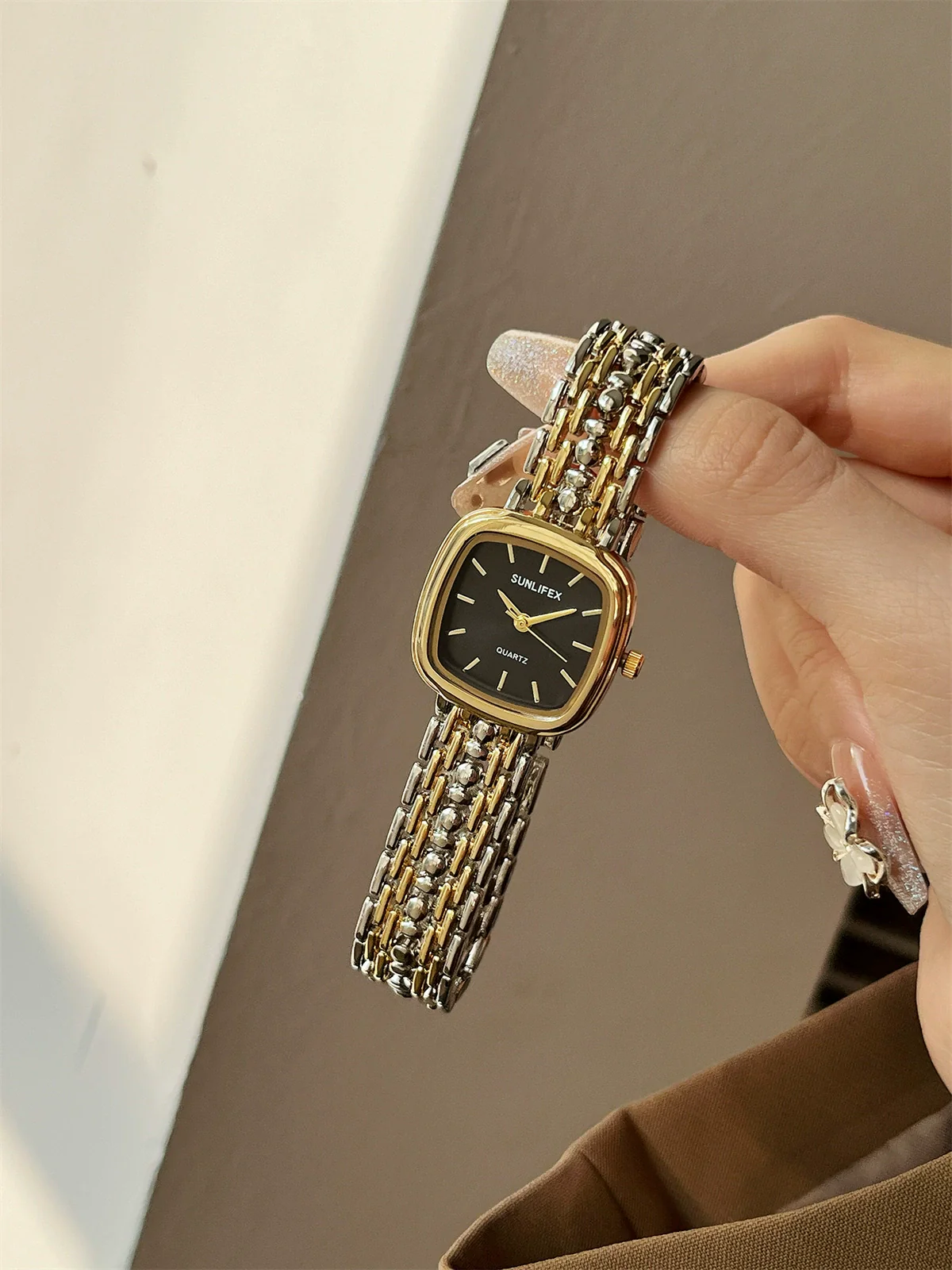 Women's Alloy Case Stainless Steel Band Square Fashion Quartz Watch - Image 6