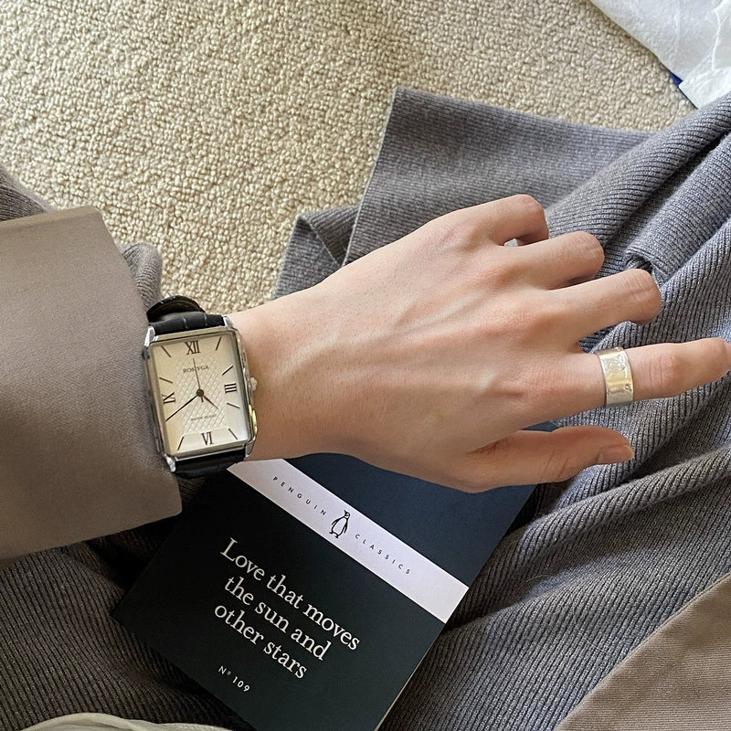Women's Alloy Case Watch Simple Elegant Retro Roman Large Square Dial Leisure Style - Image 3