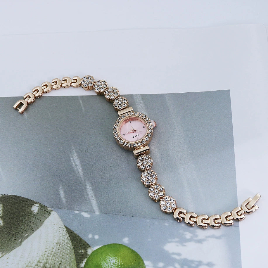 Women's Alloy Casual Quartz Bracelet Watch With Round Dial And Stainless Steel Buckle - Image 15
