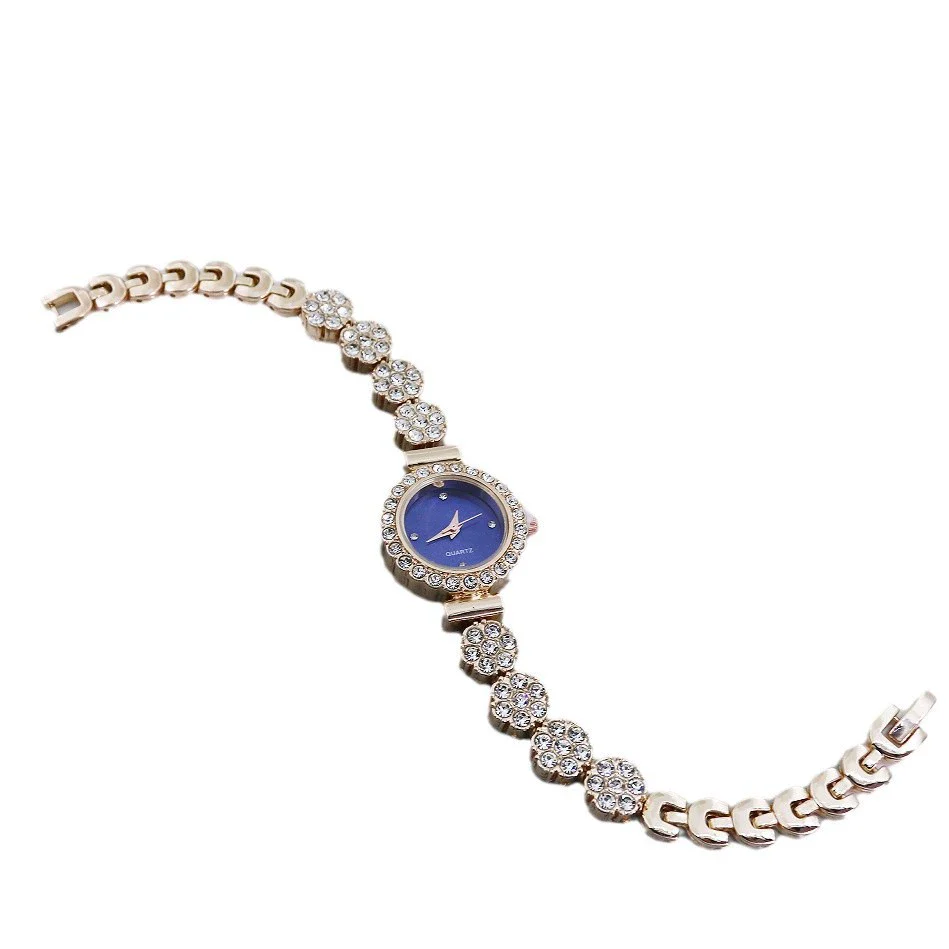 Women's Alloy Casual Quartz Bracelet Watch With Round Dial And Stainless Steel Buckle - Image 5