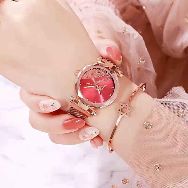 Women's Alloy Casual Round Dial Magnet Buckle Quartz Watch - Image 12