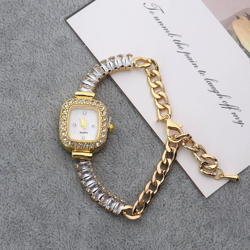 Women's Alloy Heartshaped And Oval Quartz Bracelet Watch Elegant Fashion Leisure Style - Image 6