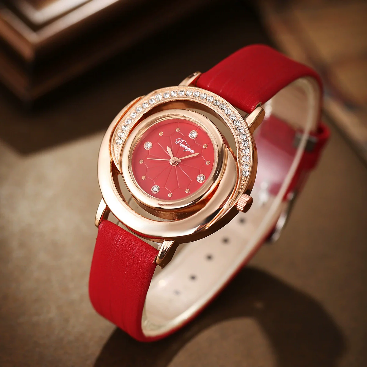 Women's Alloy Imitation Leather Stainless Steel Fashion Diamond Wiredrawing Round Dial Quartz Belt Watch - Image 3