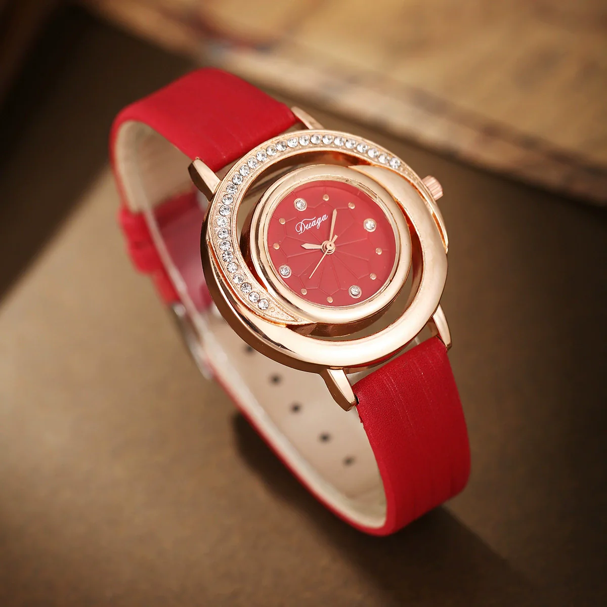 Women's Alloy Imitation Leather Stainless Steel Fashion Diamond Wiredrawing Round Dial Quartz Belt Watch - Image 4