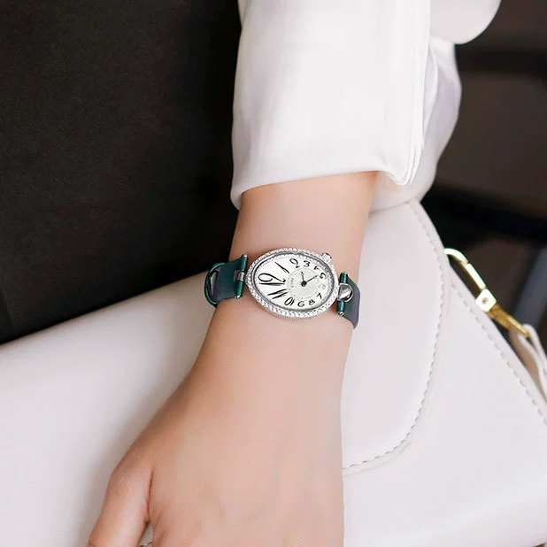 Women's Alloy Leather Gold Clasp Oval Dial Fashion Waterproof Quartz Watch - Image 10