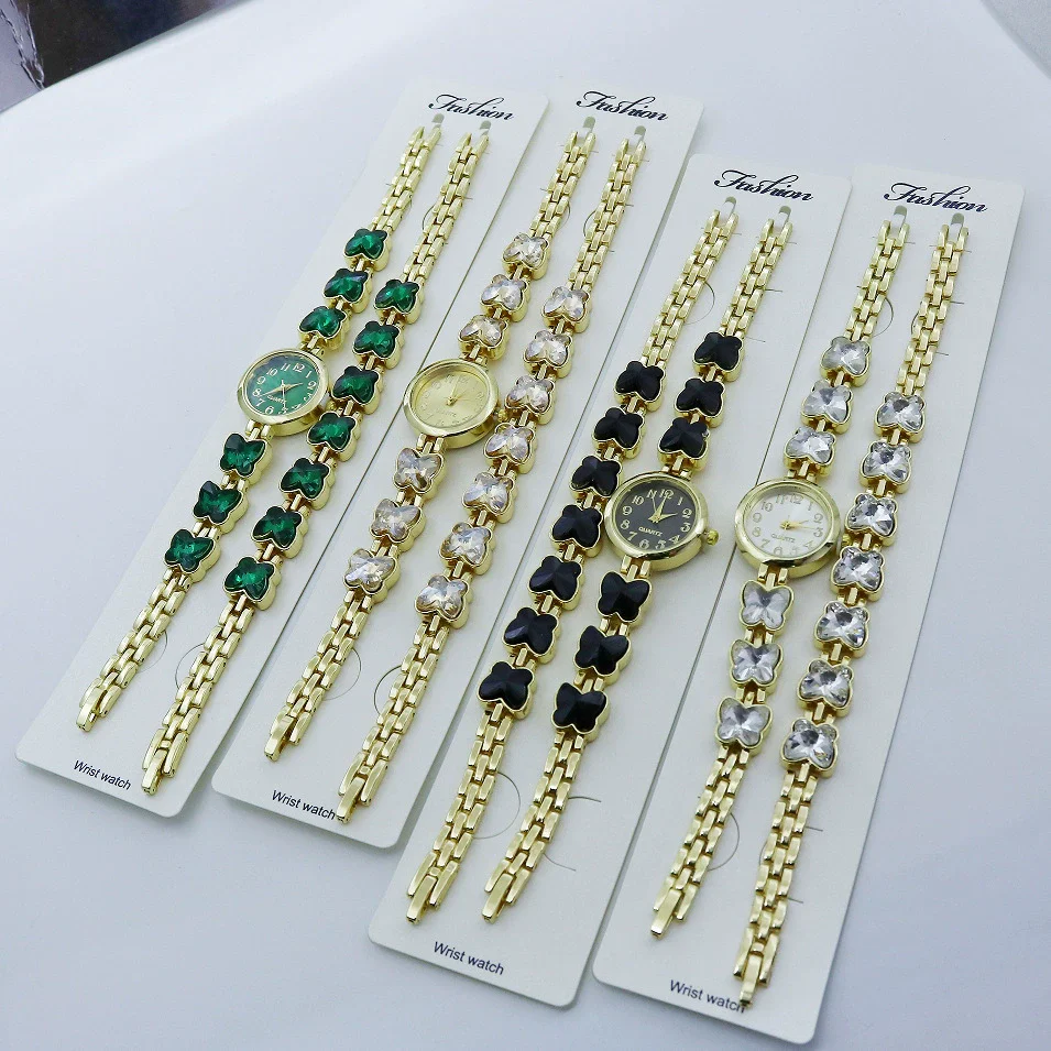 Women's Alloy Quartz Bracelet Watch Set With Round Dial And Fashion Style - Image 3