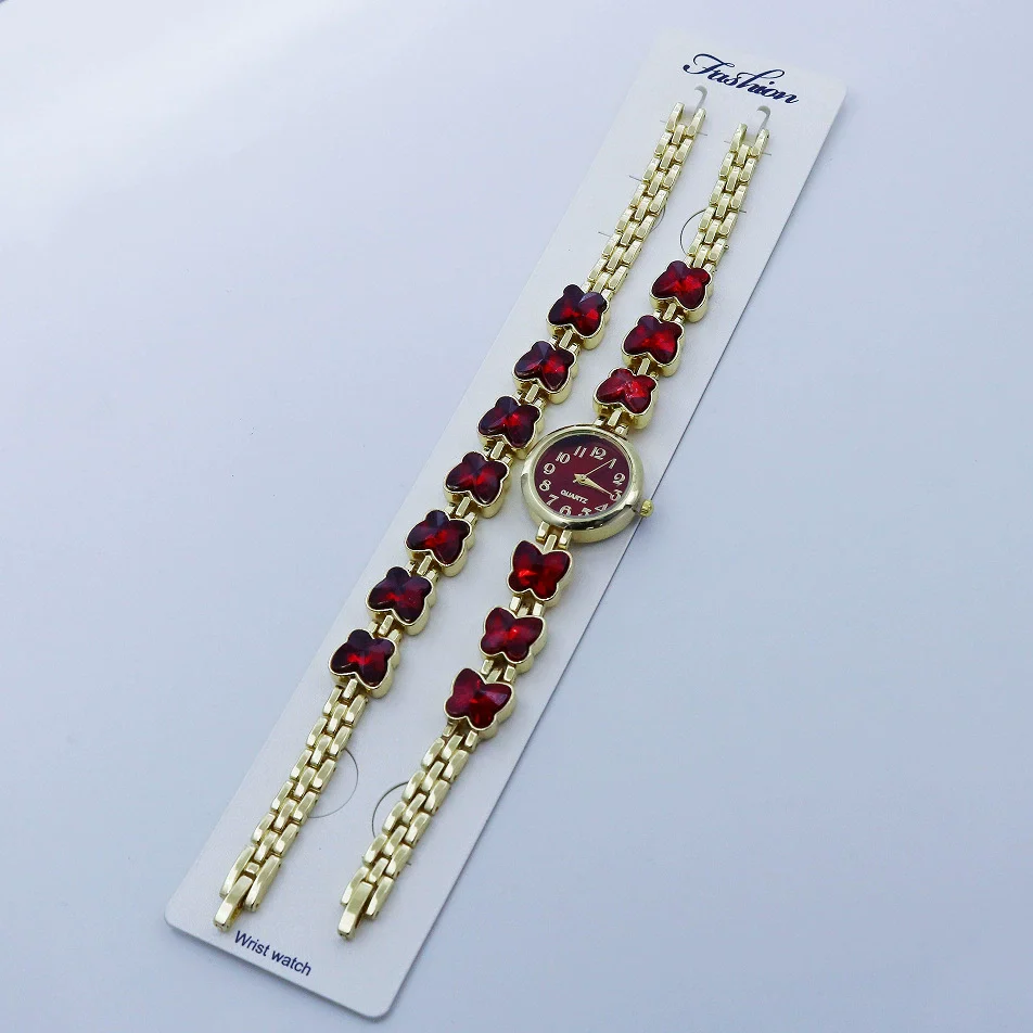 Women's Alloy Quartz Bracelet Watch Set With Round Dial And Fashion Style - Image 4