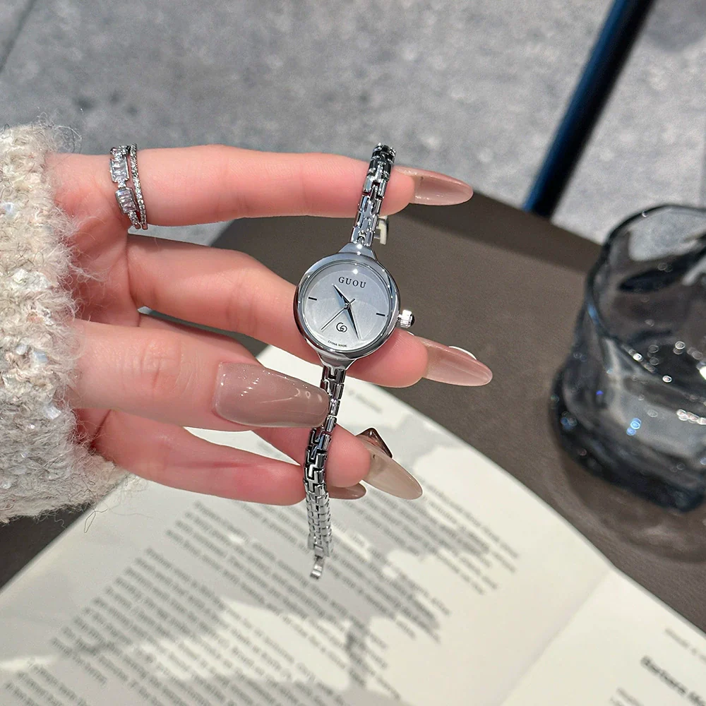Women's Alloy Quartz Watch Round Dial Retro Fashion Style Jewelry Buckle Mineral Reinforced Glass Mirror - Image 4
