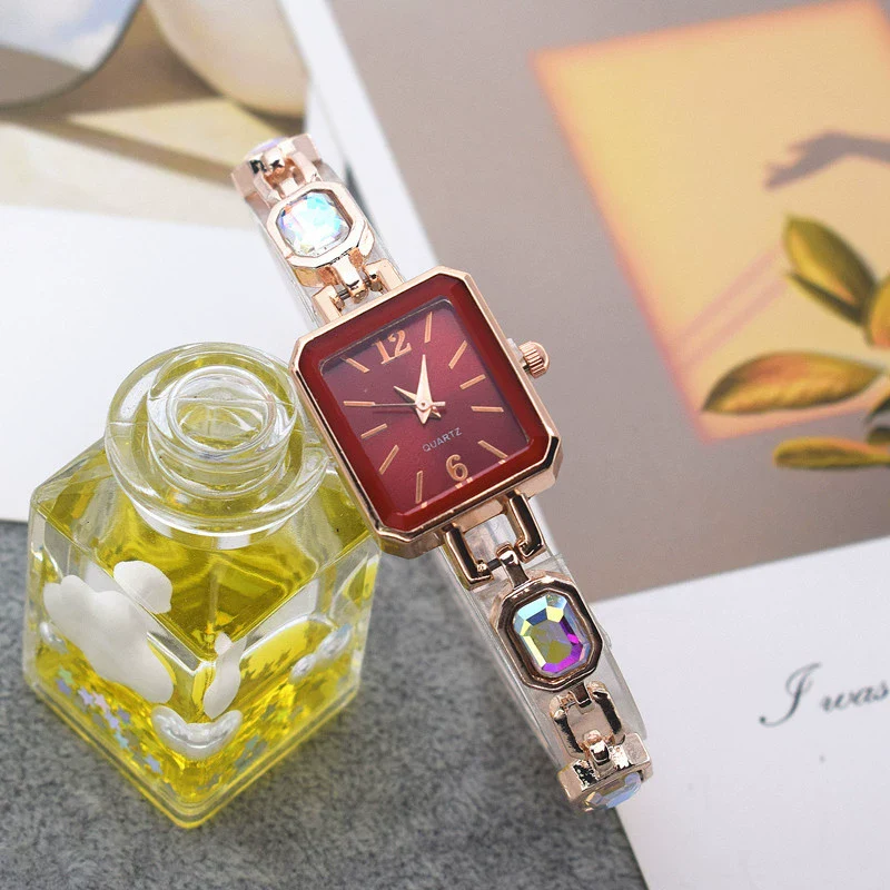 Women's Alloy Rectangle Dial Casual Midcentury Style Quartz Bracelet Watch - Image 3
