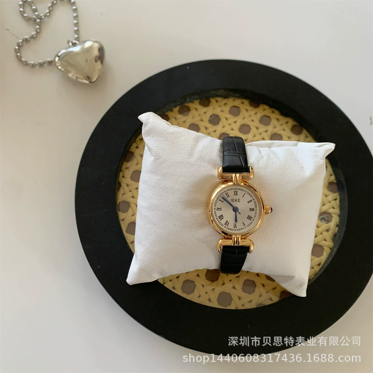 Women's Alloy Round Dial Mini Brown Watch With Printed Logo Pin Buckle Ordinary Glass Mirror Pointer Display Retro Style - Image 3