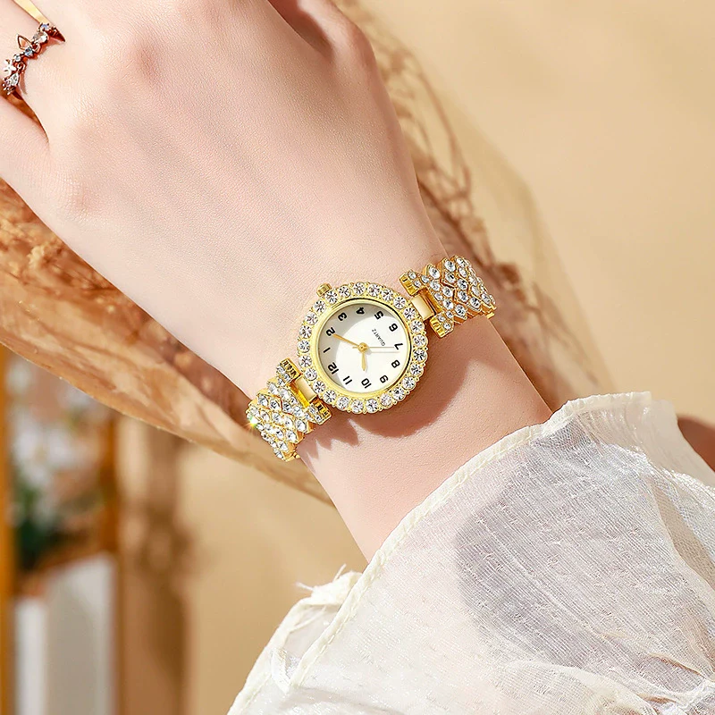 Women's Alloy Round Dial Quartz Bracelet Watch With Rhinestones And Casual Style - Image 2