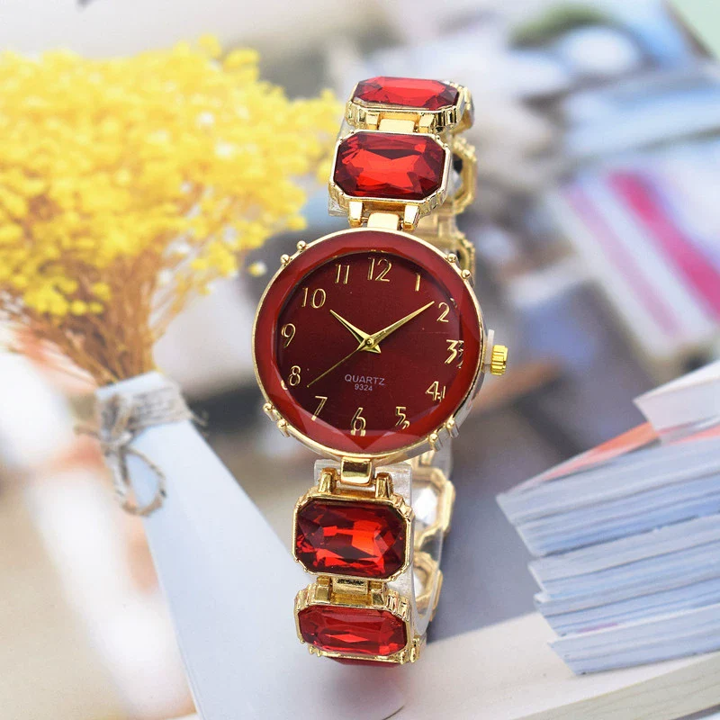 Women's Alloy Round Leisure Light Luxury Watch - Image 3