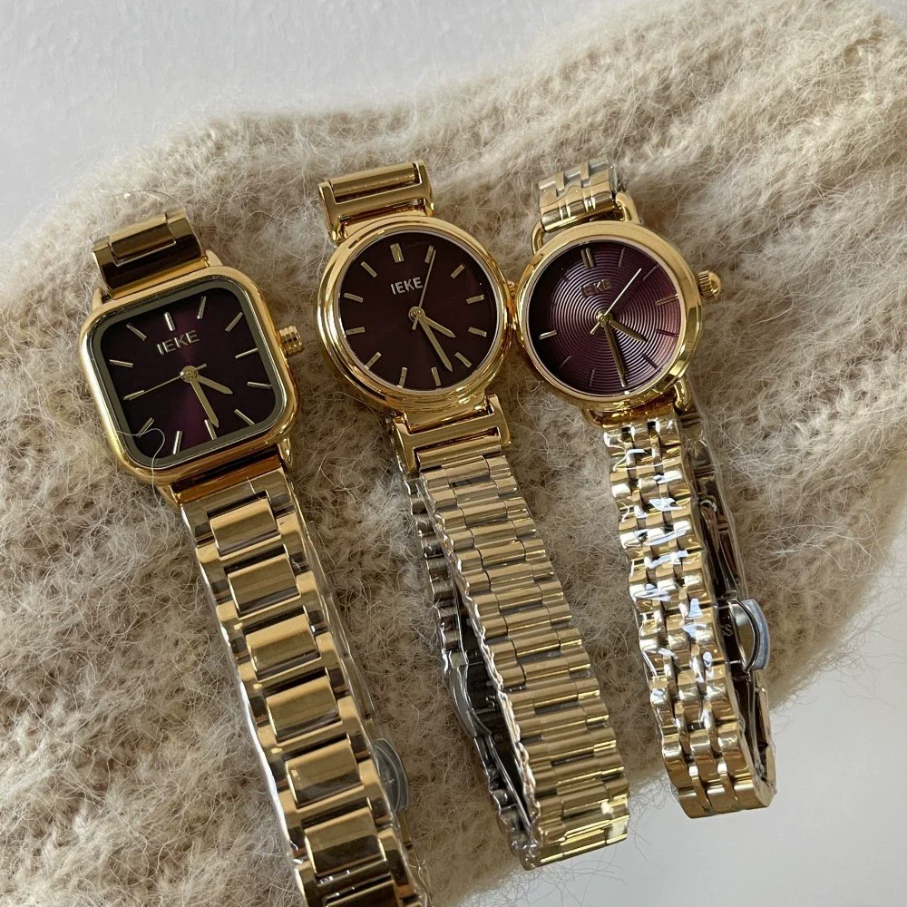 Women's Alloy Small Gold Medieval Style Watch - Image 2