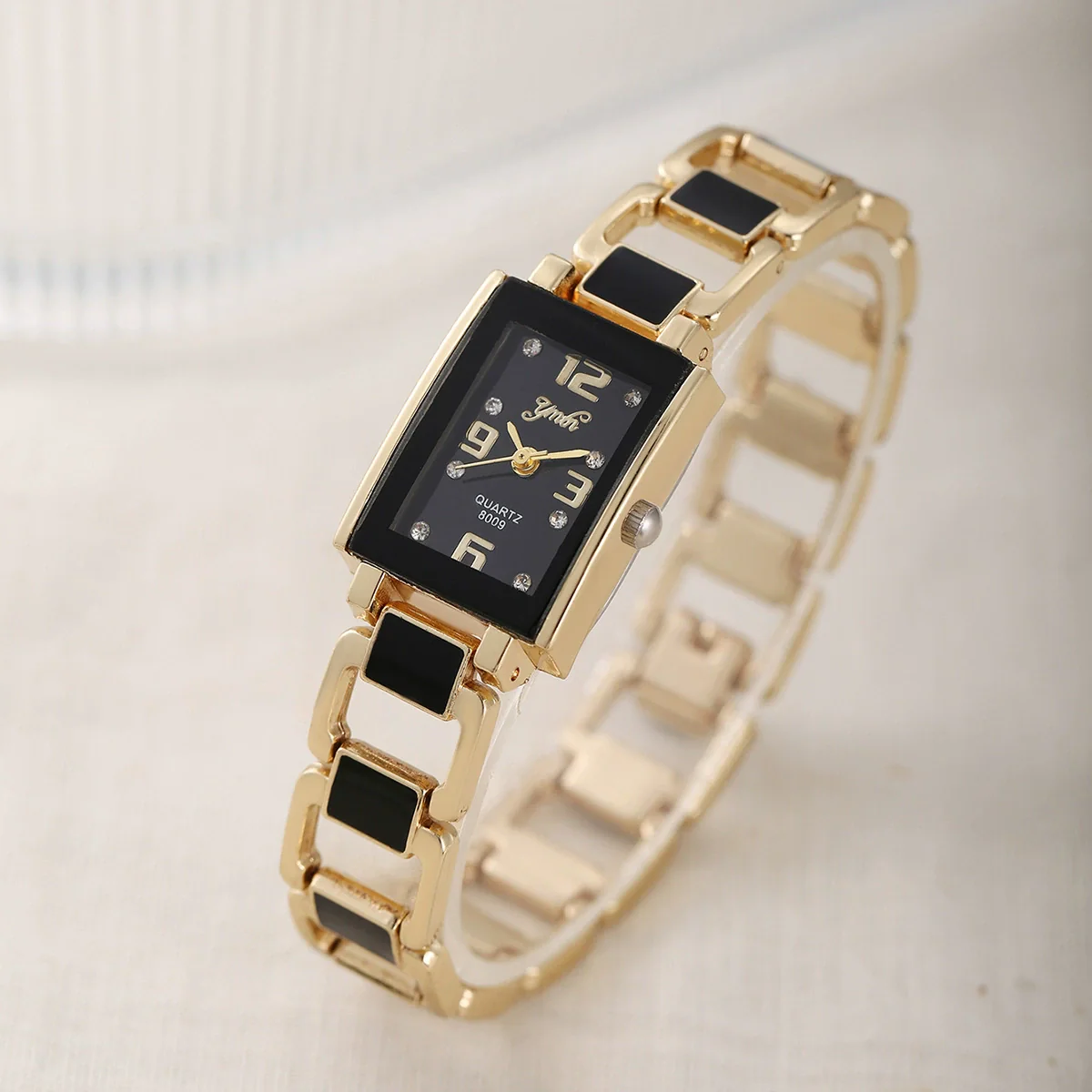 Women's Alloy Stainless Steel Ordinary Glass Mirror Rectangle Dial Quartz Bracelet Watch