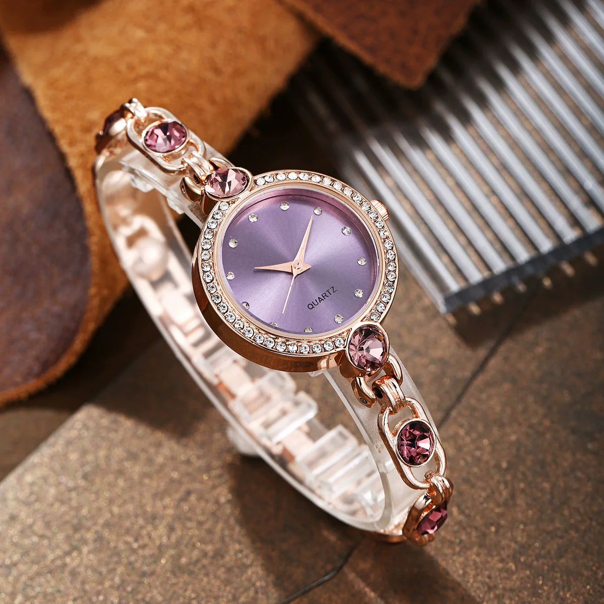 Women's Alloy Watch And Gemstone Bracelet With Round Dial And Horseshoe Buckle Leisure Style - Image 6