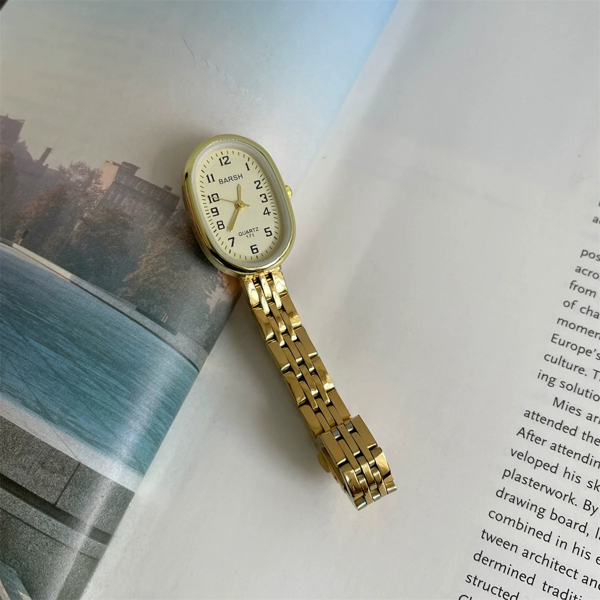 Women's Alloy Watch With Rose Gold Buckle Round Dial And Onion Crown Simple Elegant Retro Leisure Style - Image 5