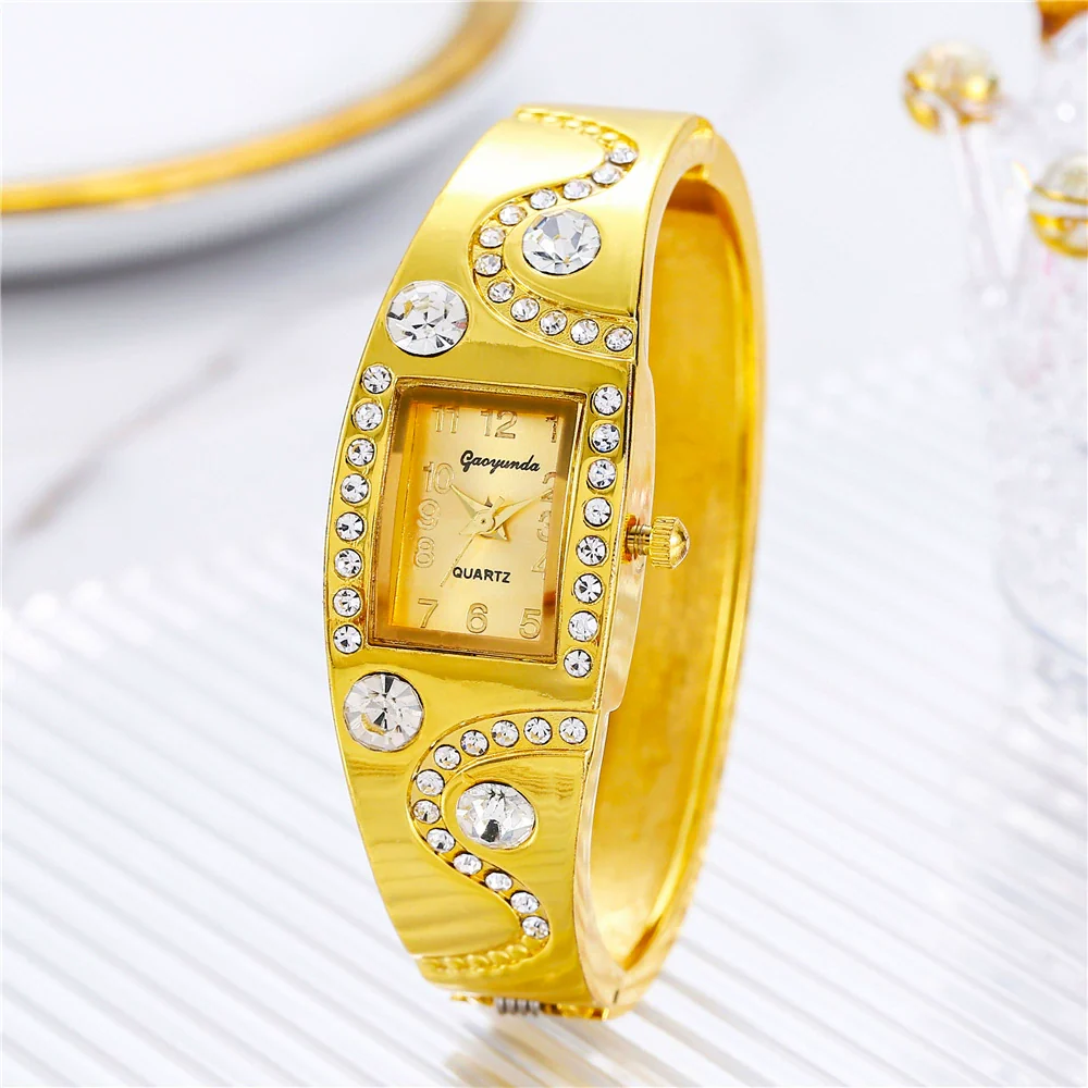 Women's Antique Fashion Light Luxury Alloy Rectangle Dial Diamondencrusted Gold Bracelet Quartz Watch