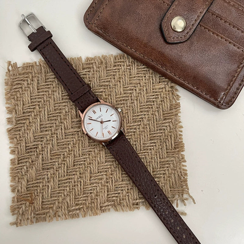Women's Belt Watch Alloy Case Ordinary Glass Mirror Retro Round Dial Leisure Style - Image 5