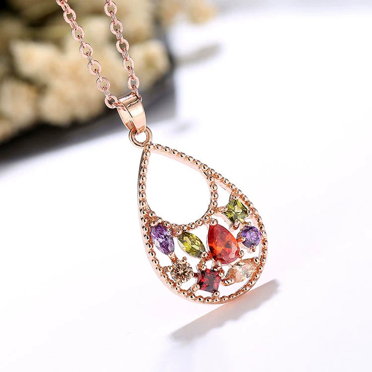 Women's Cartoon Style Flower Pattern Zircon Pendant Necklace Made Of Environmental Protection Copper With Snake Bone Chain - Image 2