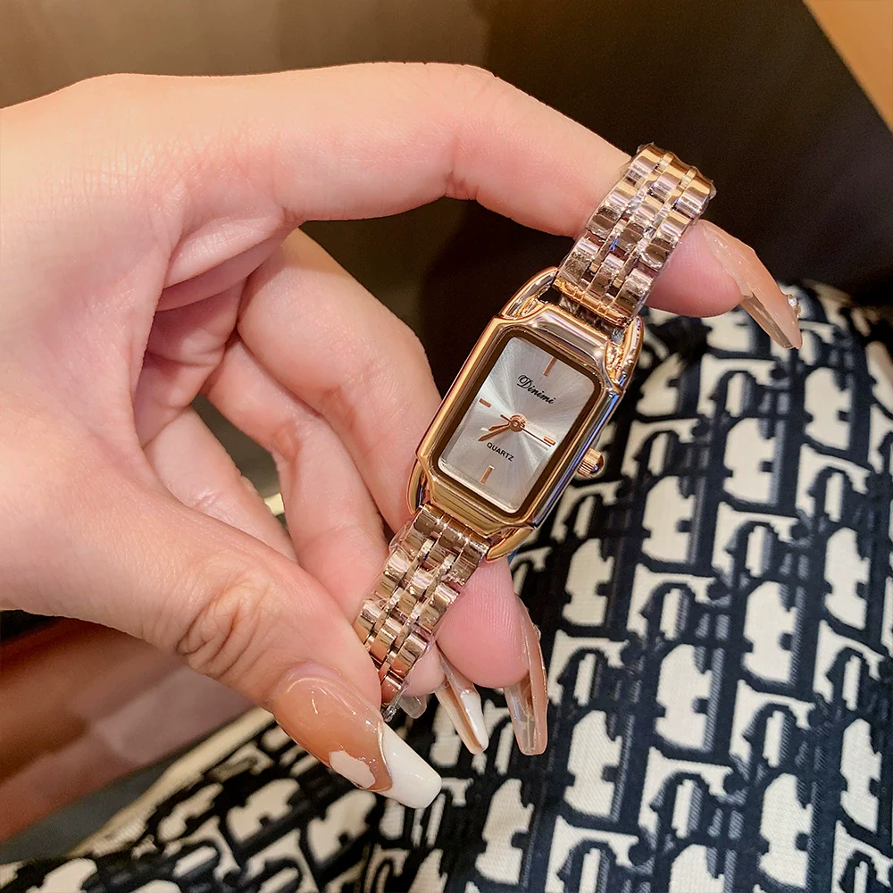 Women's Casual Alloy Band Rectangular Quartz Watch - Image 3