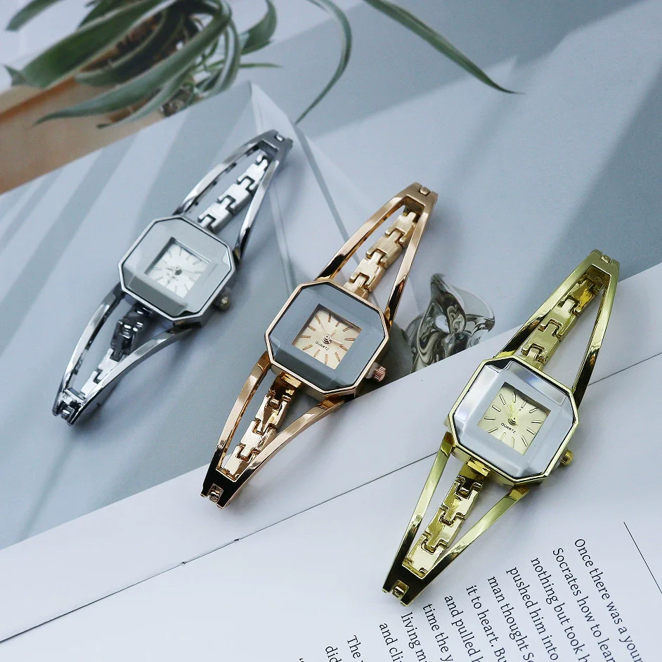 Women's Casual Alloy Bracelet Watch With Square Dial And Stainless Steel Buckle - Image 4