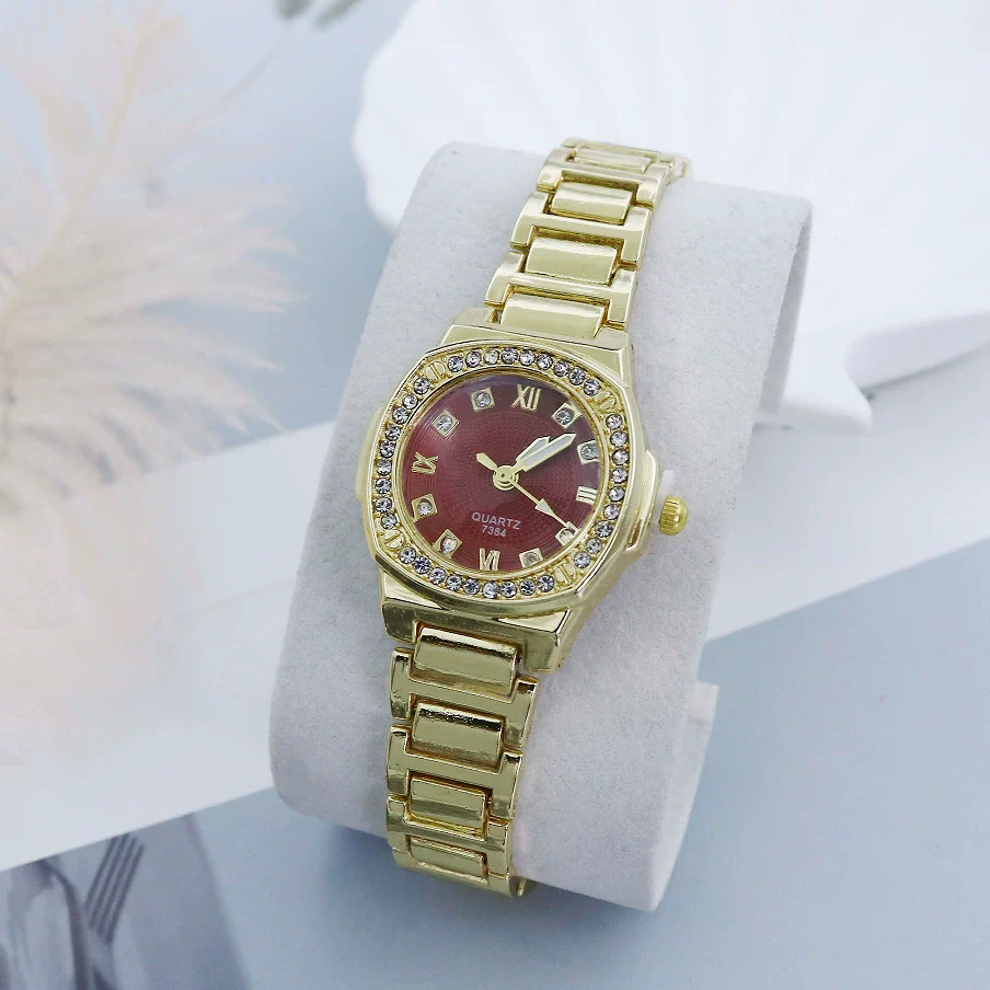 Women's Casual Alloy Breadshaped Square Dial Watch - Image 5