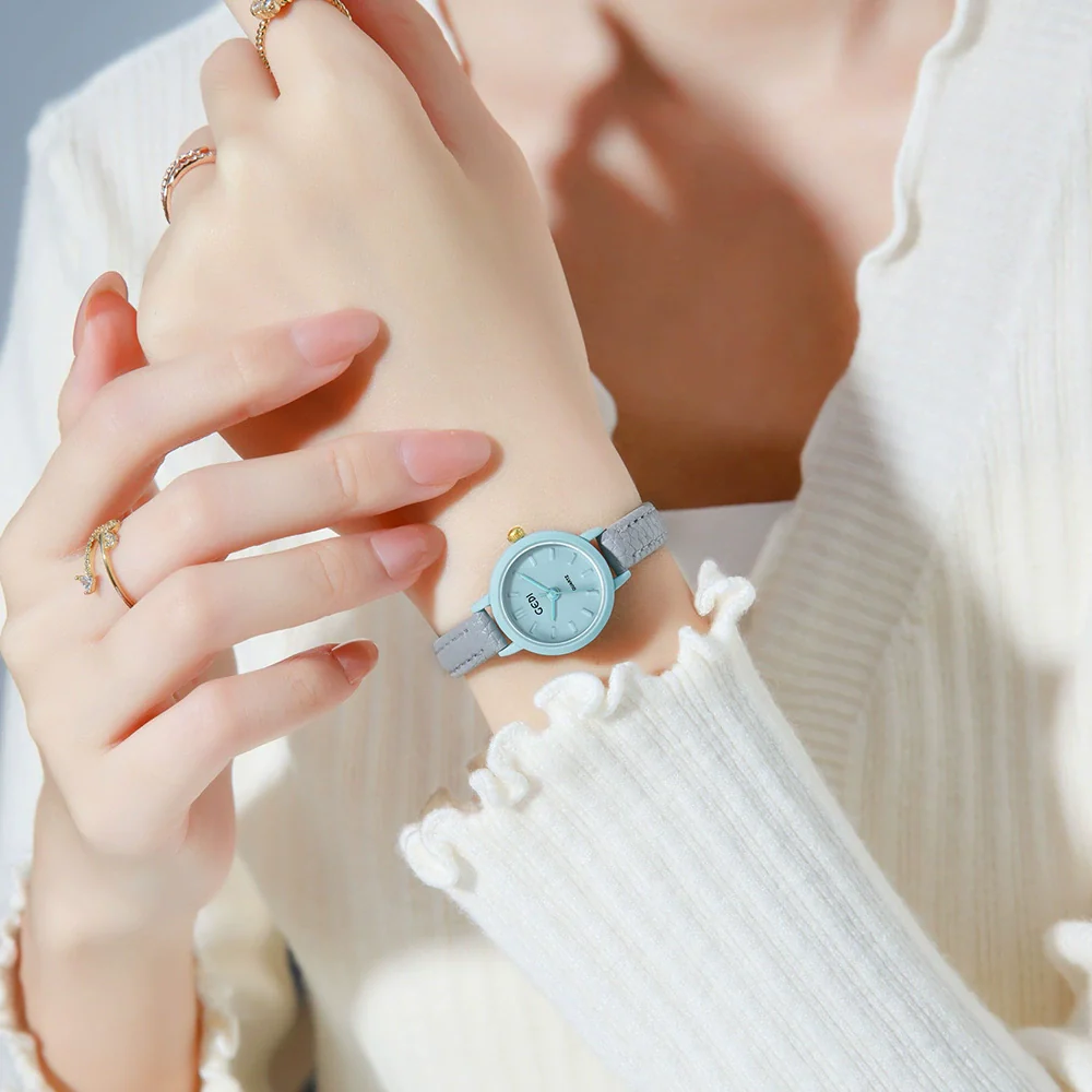 Women's Casual Alloy Case Mineral Reinforced Glass Mirror Stainless Steel Buckle Round Dial Waterproof Quartz Watch - Image 2