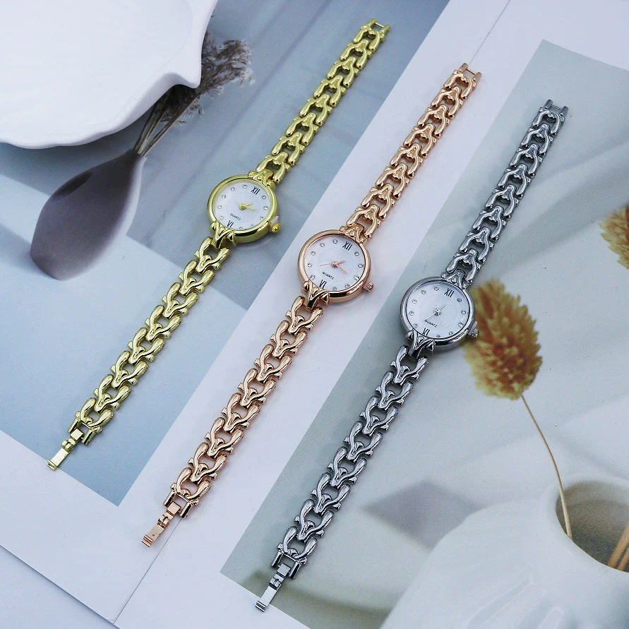 Women's Casual Alloy Quartz Watch With Round Dial And Stainless Steel Jewelry Buckle - Image 3