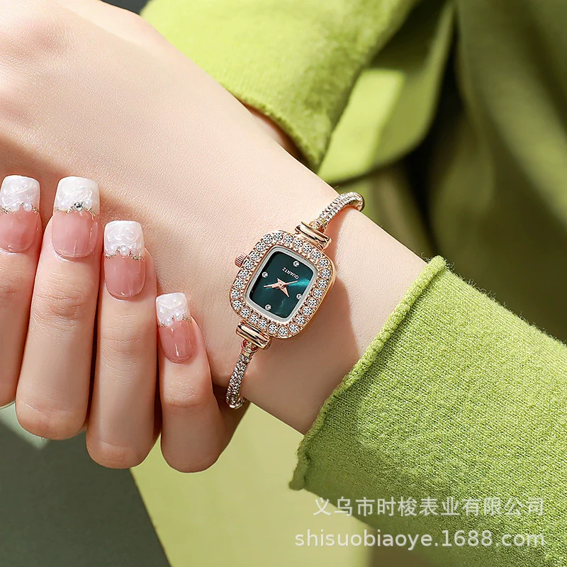 Women's Casual Fashion Square Alloy Watch With Diamondencrusted - Image 2