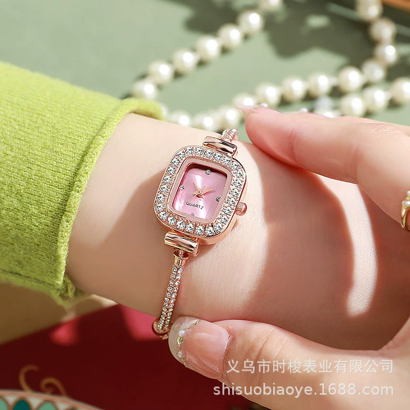 Women's Casual Fashion Square Alloy Watch With Diamondencrusted - Image 3
