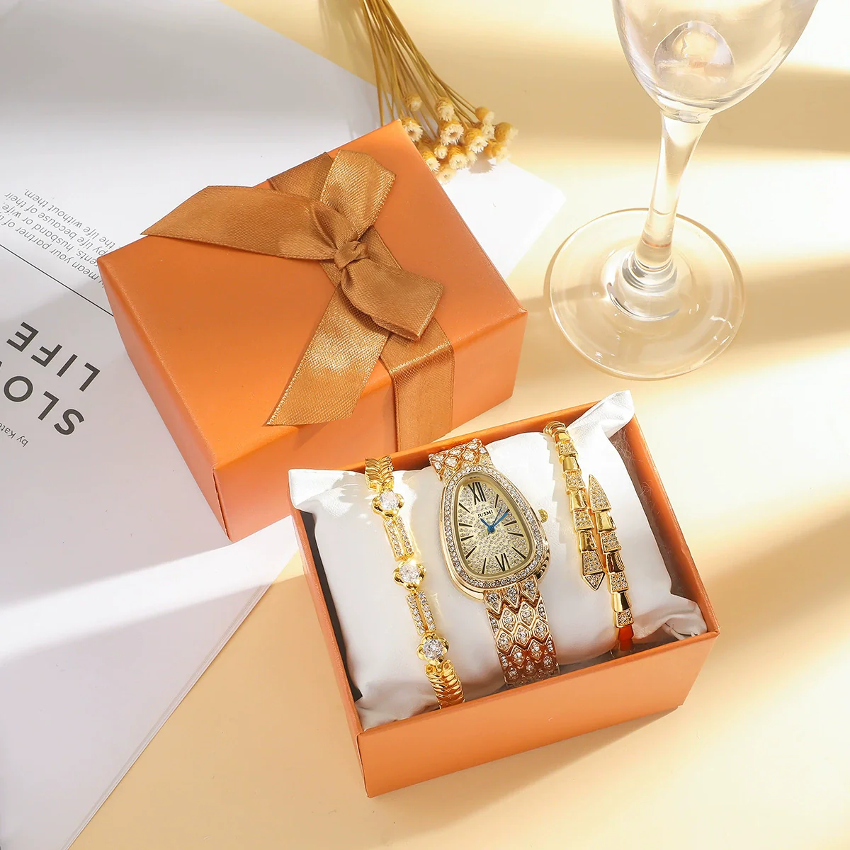 Women's Casual Quartz Watch And Bracelet Set With Snake Head Design Alloy Material Round Dial And Luminous Diamonds - Image 2