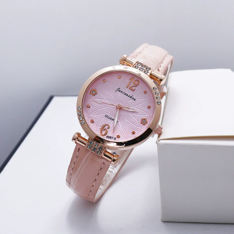 Women's Casual Quartz Watch With Alloy Case Mineral Reinforced Glass Mirror Pu Strap And Stainless Steel Buckle Round Dial - Image 4