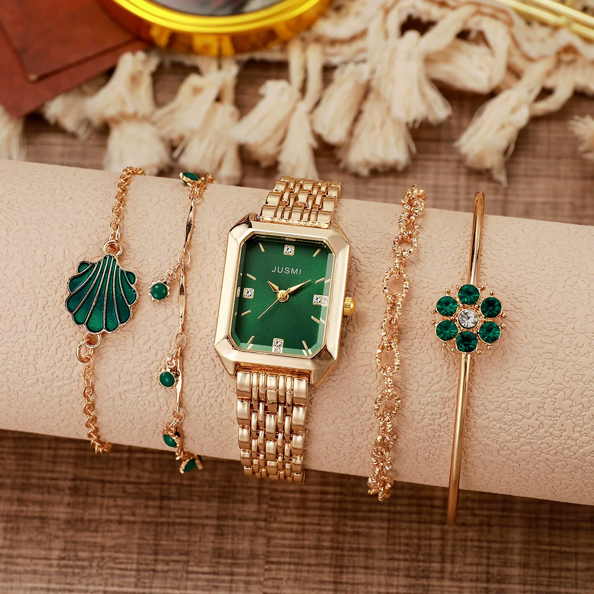 Women's Casual Square And Round Alloy Belt Emerald Quartz Watch And Diamond Flower Bracelet Set - Image 3