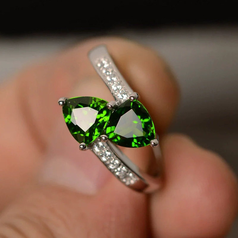 Women's Copper Geometric Zircon Inlaid Swing Arm Design Ring