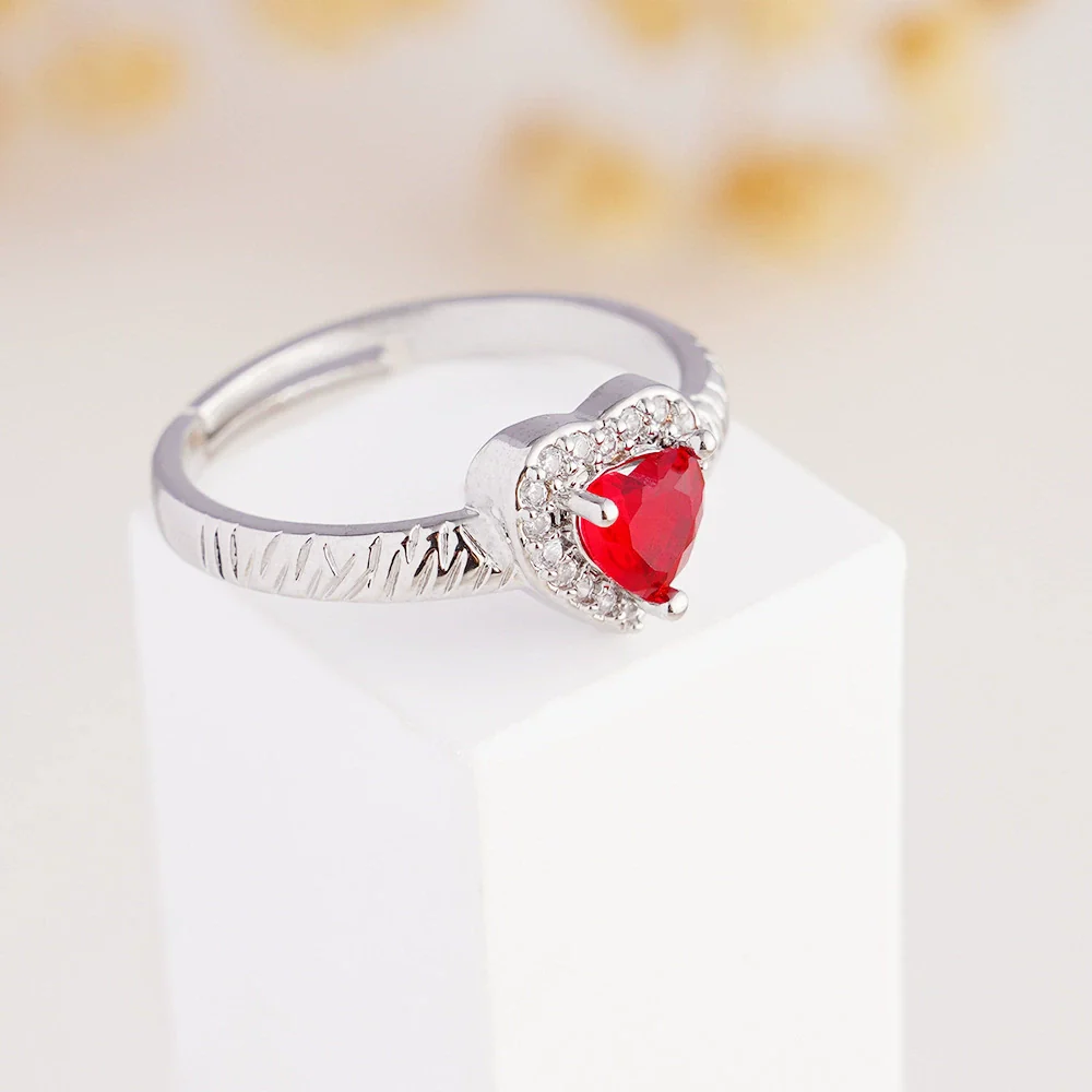 Women's Copper Inlaid Zircon Heart Ring Light Luxury Style Electroplated - Image 14