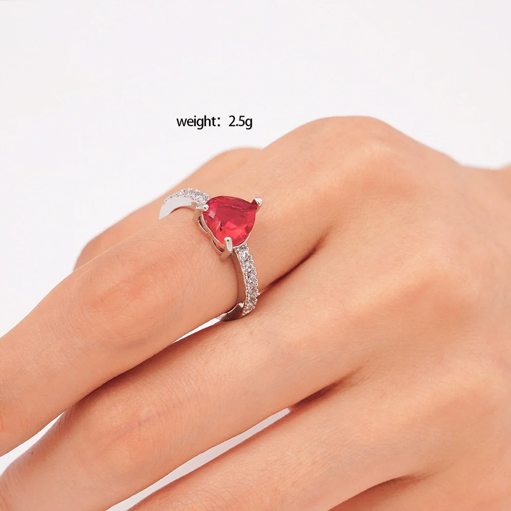 Women's Copper Inlaid Zircon Heart Ring Light Luxury Style Electroplated - Image 6