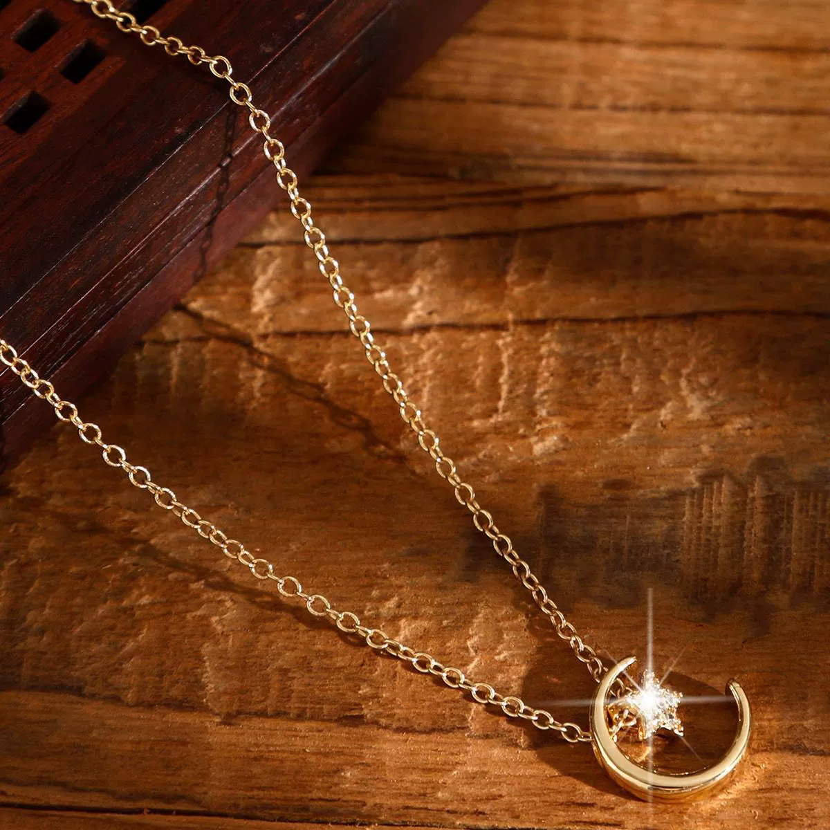 Women's Copper Ochain Necklace With Geometric Design And Microinlay - Image 18