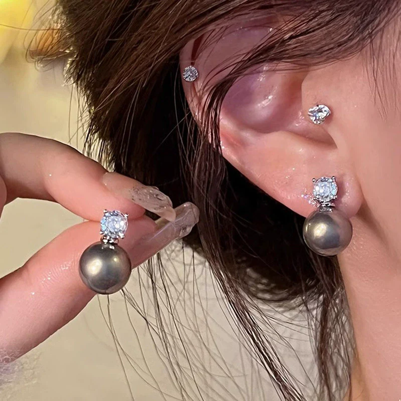 Women's Copper Zircon Pearl Light Luxury Niche Highend Geometric Electroplated Earrings - Image 3