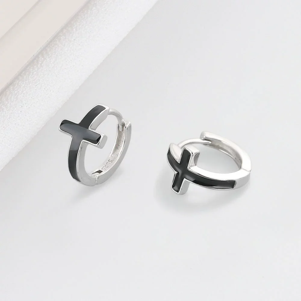 Women's Crossshaped 925 Silver Earrings With Geometric Pattern And Electroplating Treatment