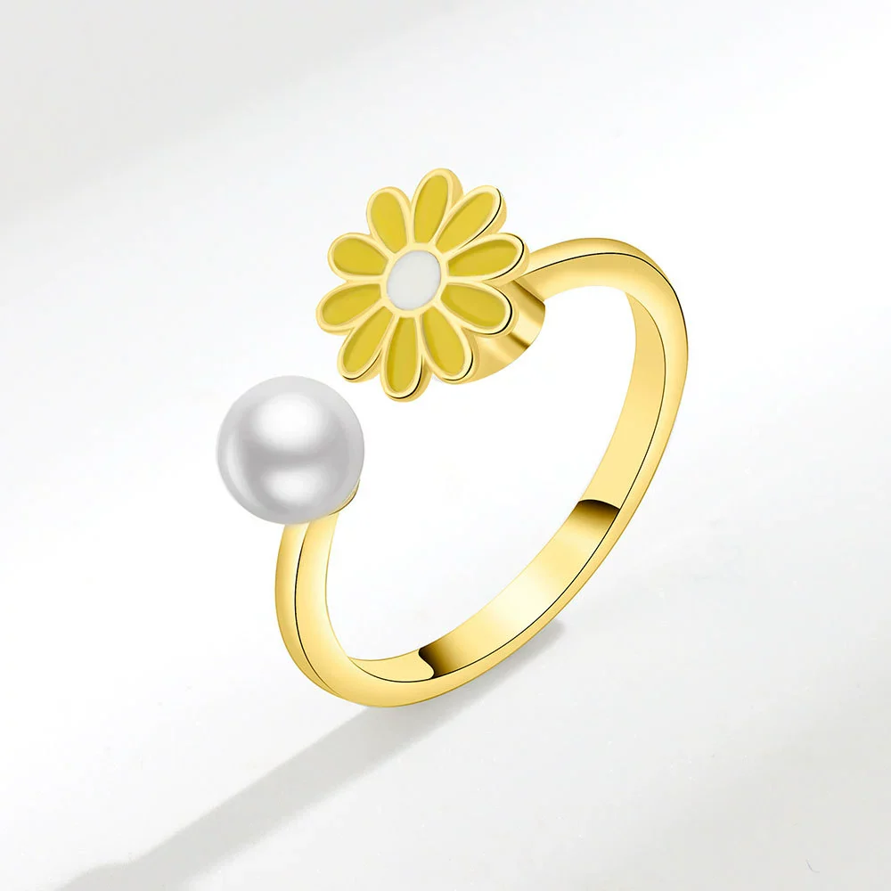 Women's Daisy Pearl Rotating Ring Copper Geometric Electroplating Jewelry - Image 11