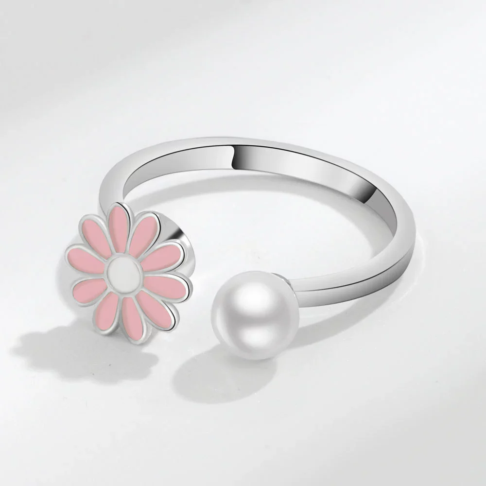 Women's Daisy Pearl Rotating Ring Copper Geometric Electroplating Jewelry - Image 6