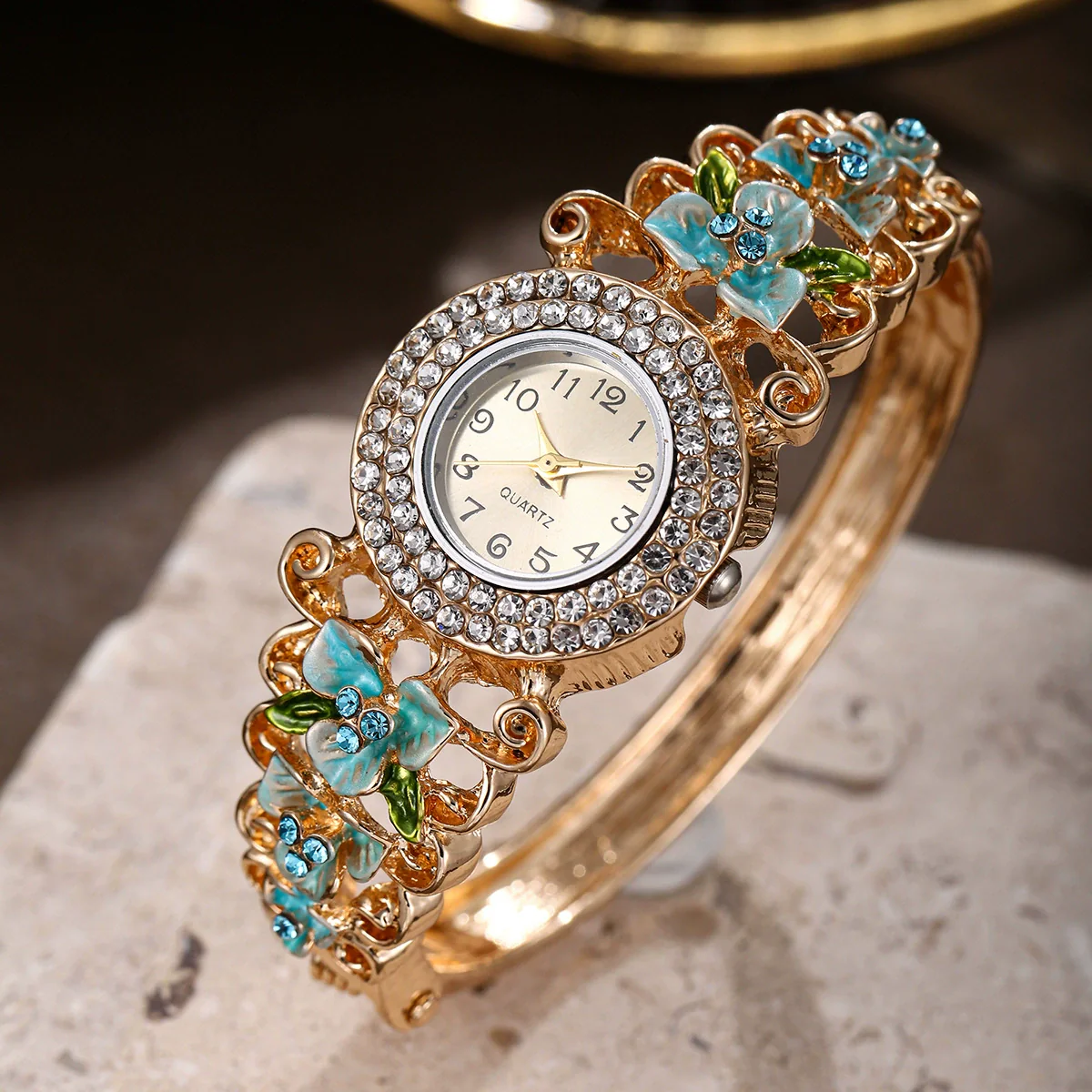 Women's Diamonddecorated Carved Flower Quartz Watch Hollow Alloy Bracelet Round Dial Fashion - Image 2