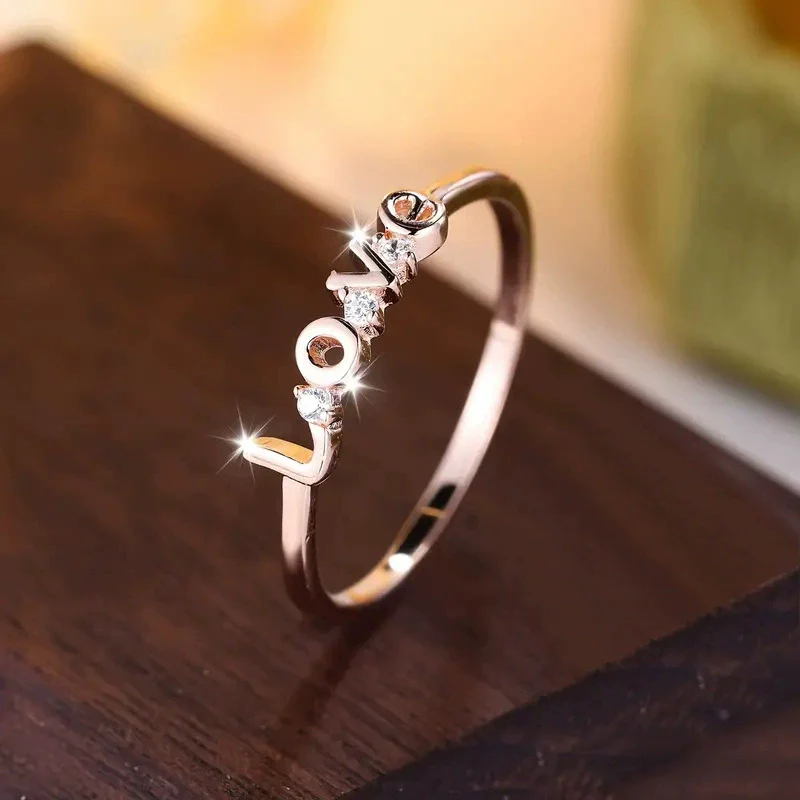 Women's Elegant Geometric Copper Ring With Microinlaid Zirconia - Image 3