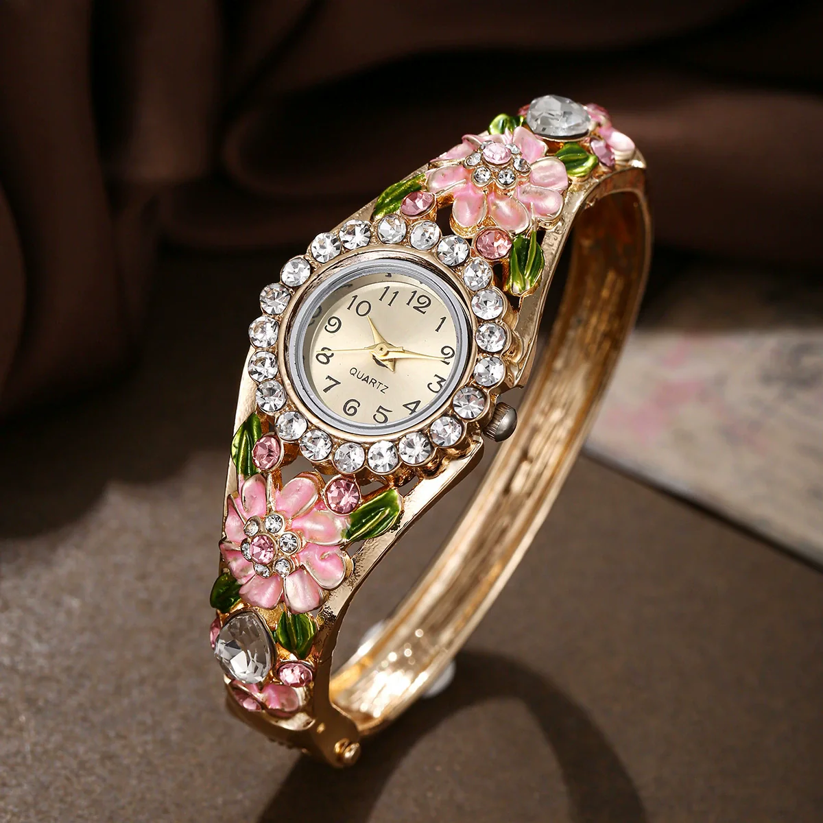 Women's Fashion Alloy Quartz Watch With Diamonddecorated Carved Flower And Round Dial - Image 4
