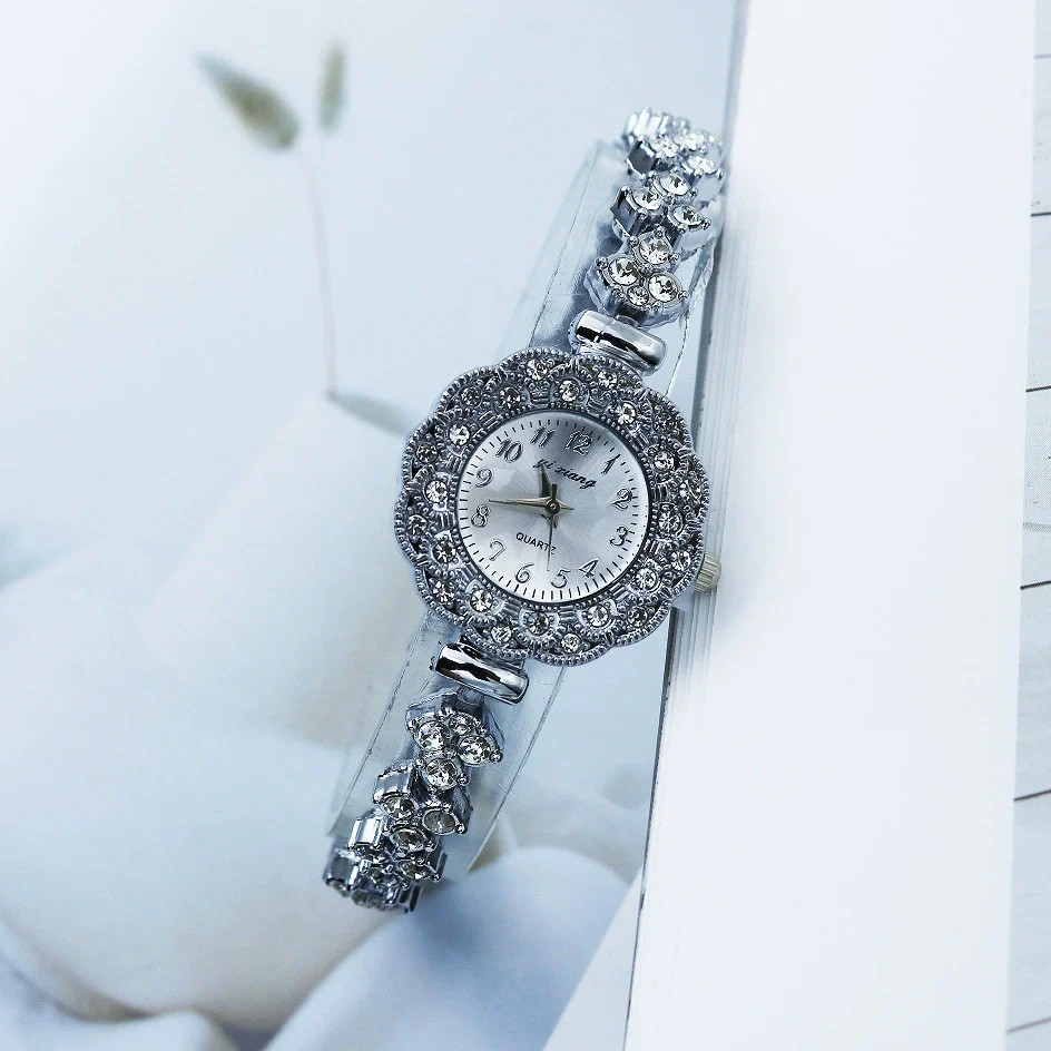 Women's Fashion Alloy Quartz Watch With Printed Logo Spiral Crown Mineral Reinforced Mirror And Jewelry Buckle - Image 5